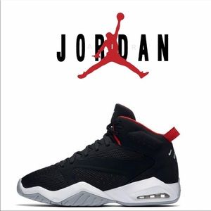 Nike Jordan Lift Off Boys size 4 black/white/red